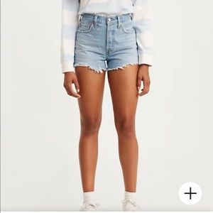 Levi’s women’s 501 original high rise shorts, size 31